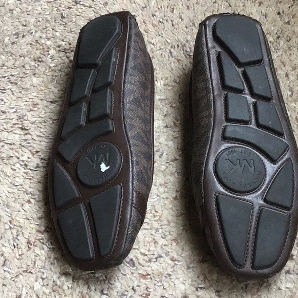 Michael Kors Shoes - Picture 2 of 4